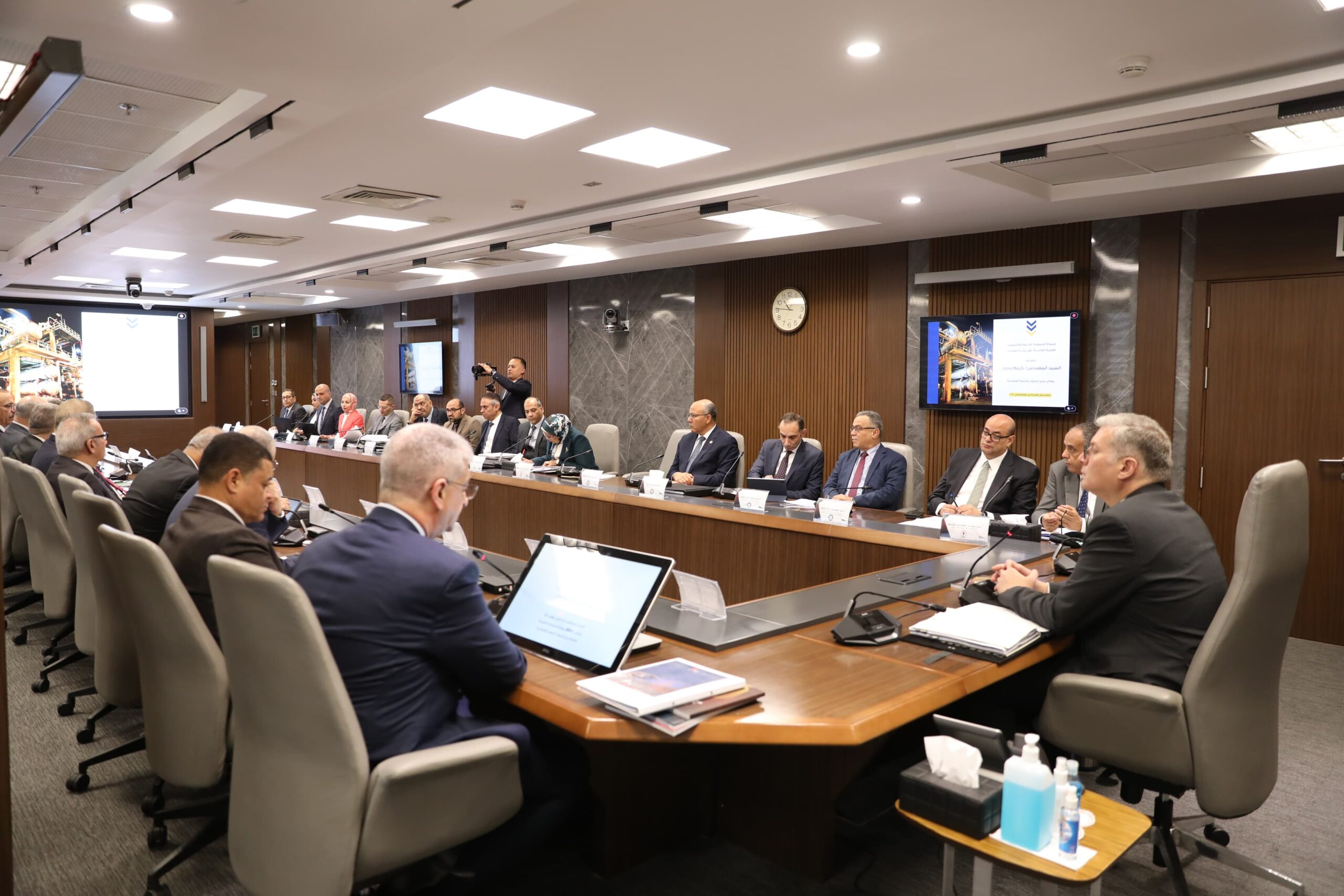 akhbarelsaa.com TZd0CAy4 scaled