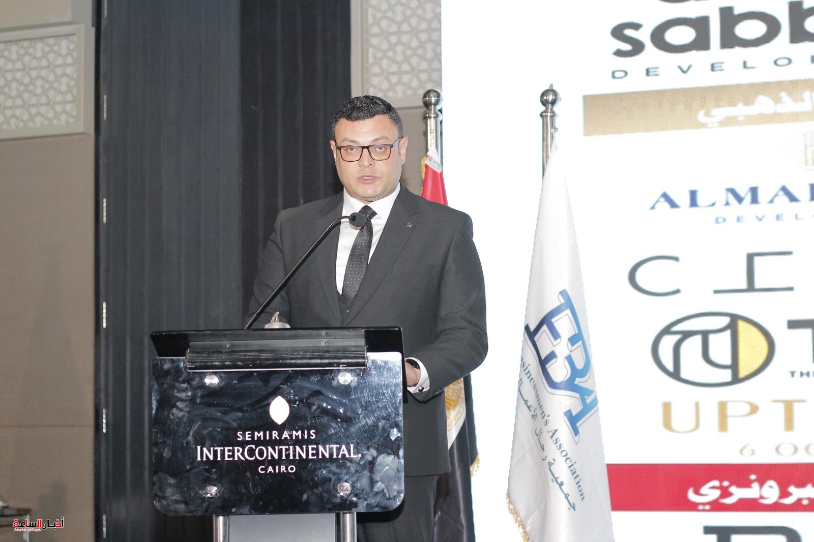 وزير الإسكان مع "رجال الأعمال": القطاع العقاري في مصر يشهد تنوعًا كبيرًا..و مطلوب سنويًا 2 مليون وحدة..ونحن بصدد إجراء تعديل تشريعي في قانون اتحاد الشاغلين 6 akhbarelsaa.com f2QDwKZv