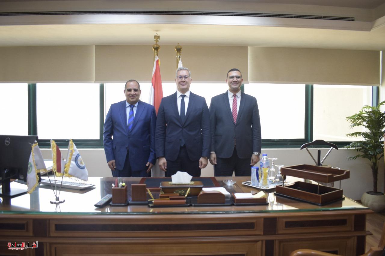 akhbarelsaa.com 2FoALyd1