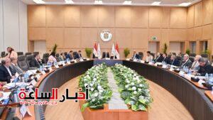 اللجنة العليا لتراخيص الشواطئ توافق على 54 مشروعًا وتقر 3 مشروعات قومية لتطوير الموانئ والكورنيشات الساحلية 7 akhbarelsaa.com F0JYZioU