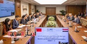 رئيس اقتصادية قناة السويس يبحث مع نائب وزير التجارة الصيني تعزيز الاستثمارات المشتركة في تصنيع السيارات والطاقة النظيفة 8 akhbarelsaa.com fqLyUcgn