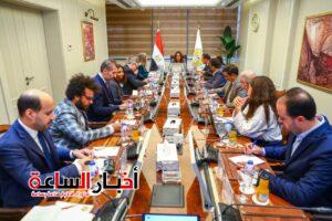 التنمية المحلية والبنك الدولي يستعرضان حصاد المرحلة الأولى من برنامج تنمية صعيد مصر وخطط التوسع للمرحلة المقبلة 6 akhbarelsaa.com gouzNV1H