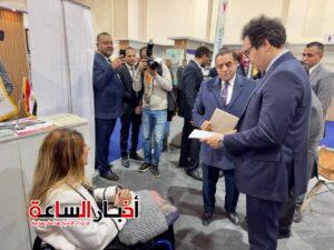 القومي للأشخاص ذوي الإعاقة يشارك في معرض القاهرة الدولي للكتاب بأنشطة ثقافية ويطلق مبادرات لإتاحة المعرفة بلغة الإشارة 5 akhbarelsaa.com 0SYi699K