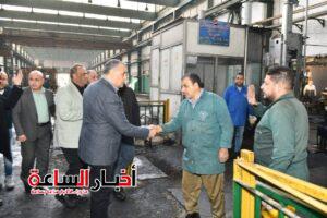 وزير الإنتاج الحربي يتفقد مصنع 99 الحربي بحلوان ويوجه بتعزيز الاستثمار وتوطين التكنولوجيا 7 akhbarelsaa.com 8pmFShfL