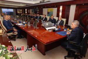 قناة السويس تقترب من استعادة زخم الملاحة العالمية مع مؤشرات تعافٍ وعودة تجريبية للخطوط الكبرى 4 akhbarelsaa.com ON639OgM