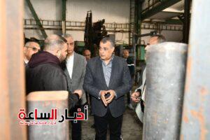 وزير الإنتاج الحربي يتفقد مصنع 99 الحربي بحلوان ويوجه بتعزيز الاستثمار وتوطين التكنولوجيا 6 akhbarelsaa.com s3eU3RDN