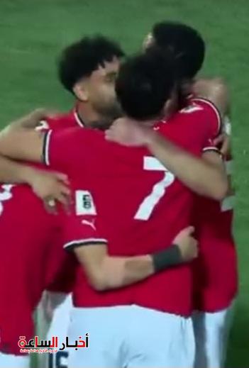 مصر تفوز على بوركينا فاسو 1/2 وتقترب من الحلم