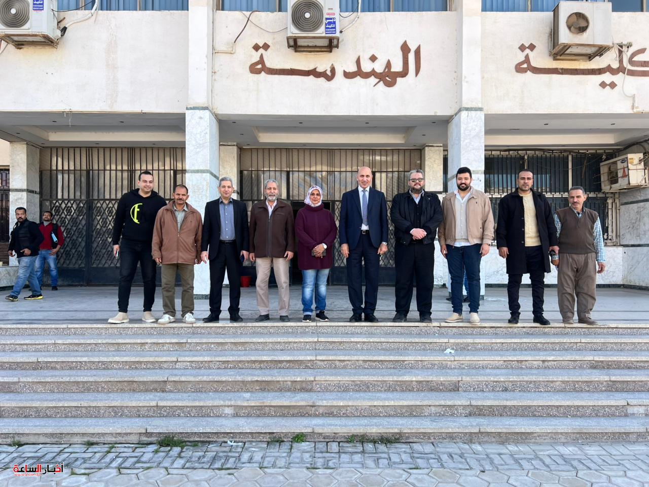 نائب رئيس جامعة الزقازيق لشئون التعليم والطلاب يتفقد سير الامتحانات بكليتي الحقوق والهندسة 3 akhbarelsaa.com YHnVT9KI