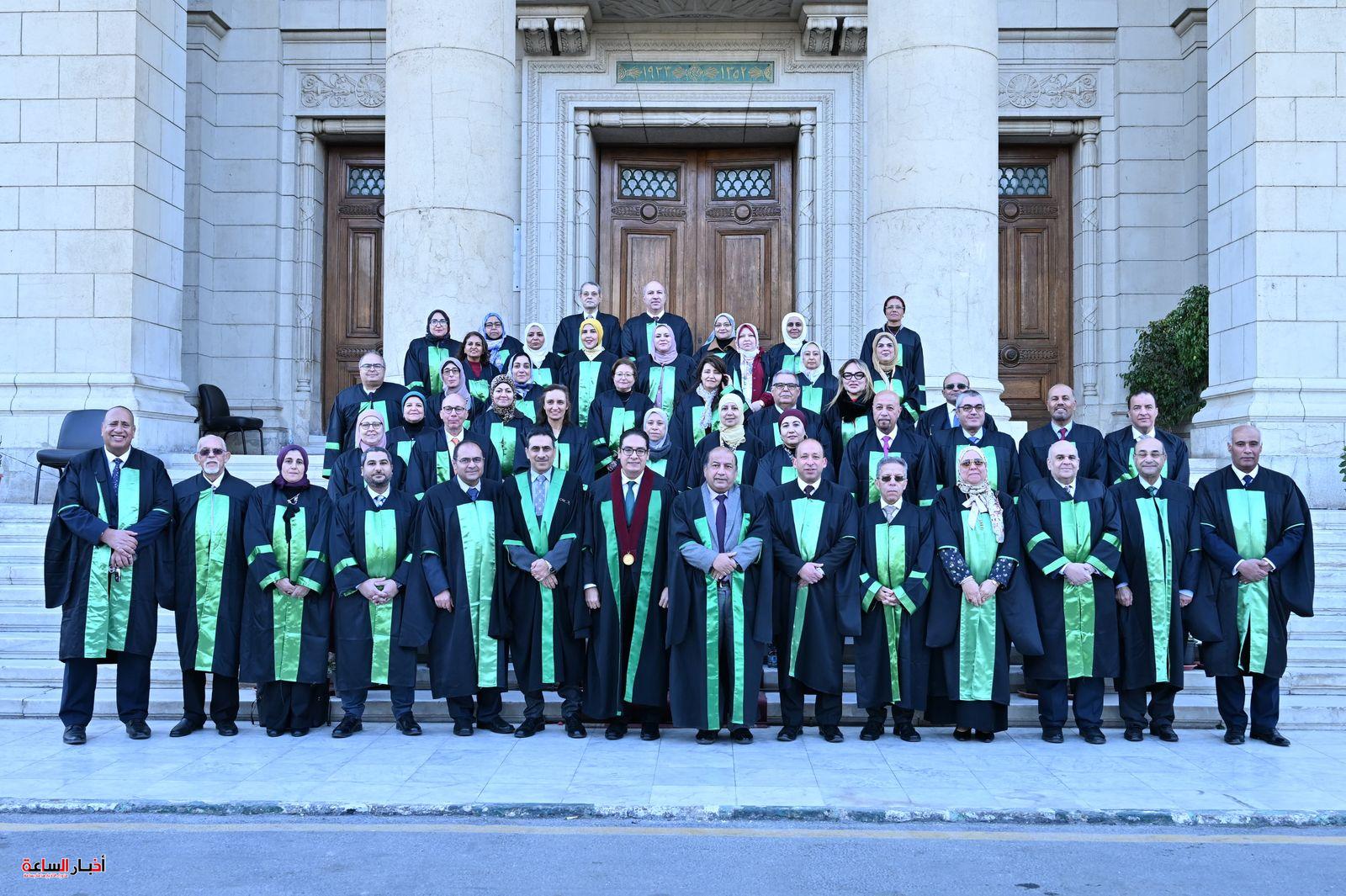 akhbarelsaa.com Uje7ODI2