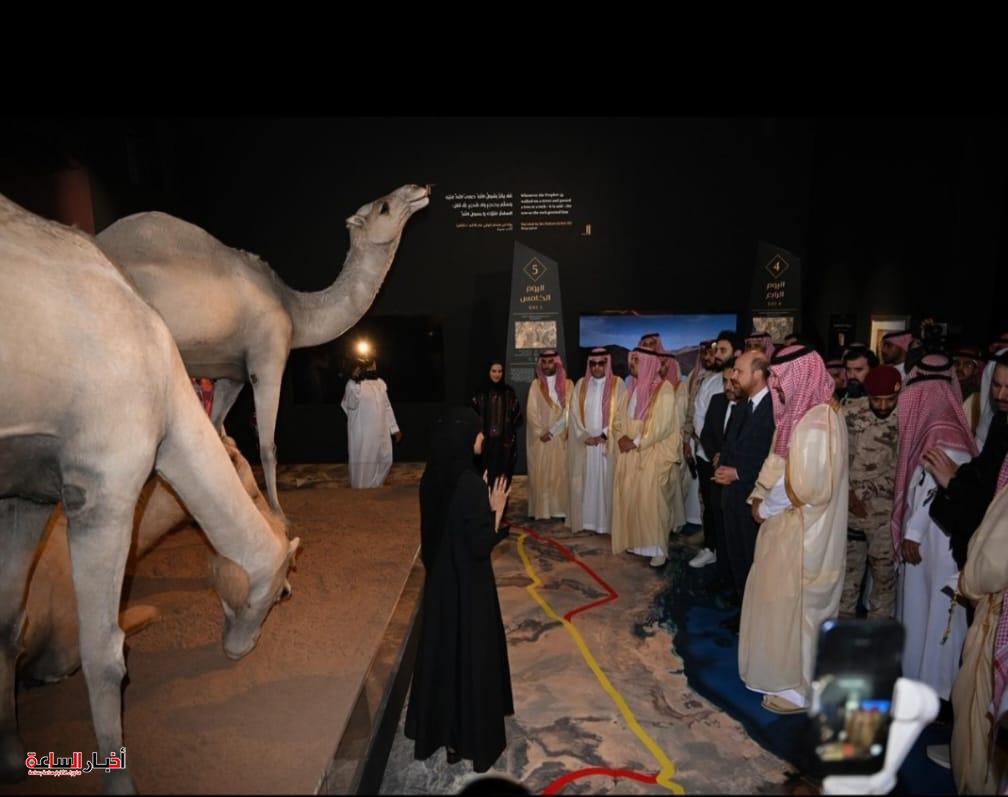 أمير المدينة المنورة يفتتح معرض الهجرة على خطى الرسول 5 akhbarelsaa.com NzmcbRwy