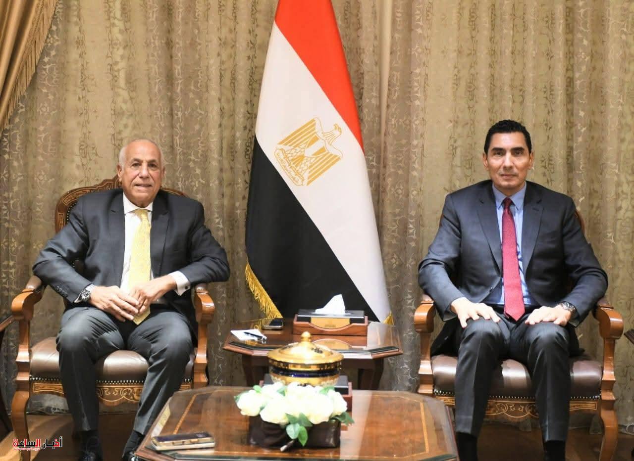 وزير الشباب والرياضة يبحث مع مجلس إدارة الزمالك خطط التطوير وتعزيز التعاون الرياضي