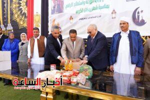 الزراعة توزع 2000 كرتونة مواد غذائية على الأسر الأولى بالرعاية بمطروح استعدادًا لشهر رمضان 7 akhbarelsaa.com a7gppPDv