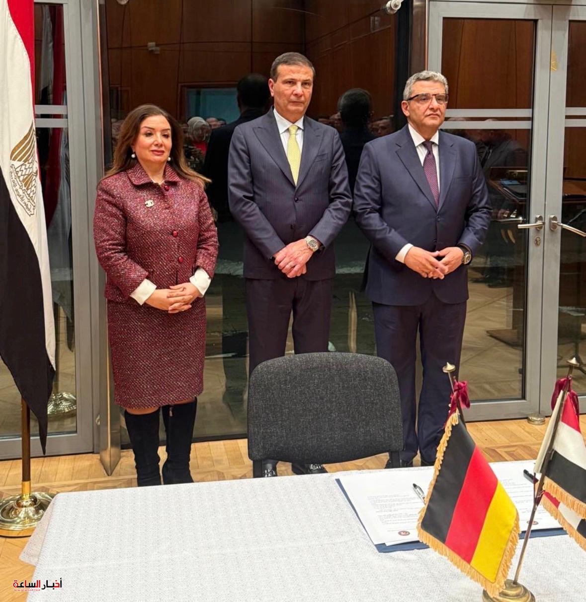 وزير الزراعة يشهد تدشين أعمال مجلس الصادرات والأعمال المصرية في شمال ألمانيا بالقنصلية العامة في هامبورج 