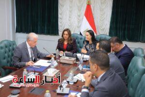 تنفيذاً لتوجيهات رئاسية.. الحكومة تبحث إطلاق مهرجان عالمي للحرف التراثية بالمحافظات 8 akhbarelsaa.com qFdqg6R2