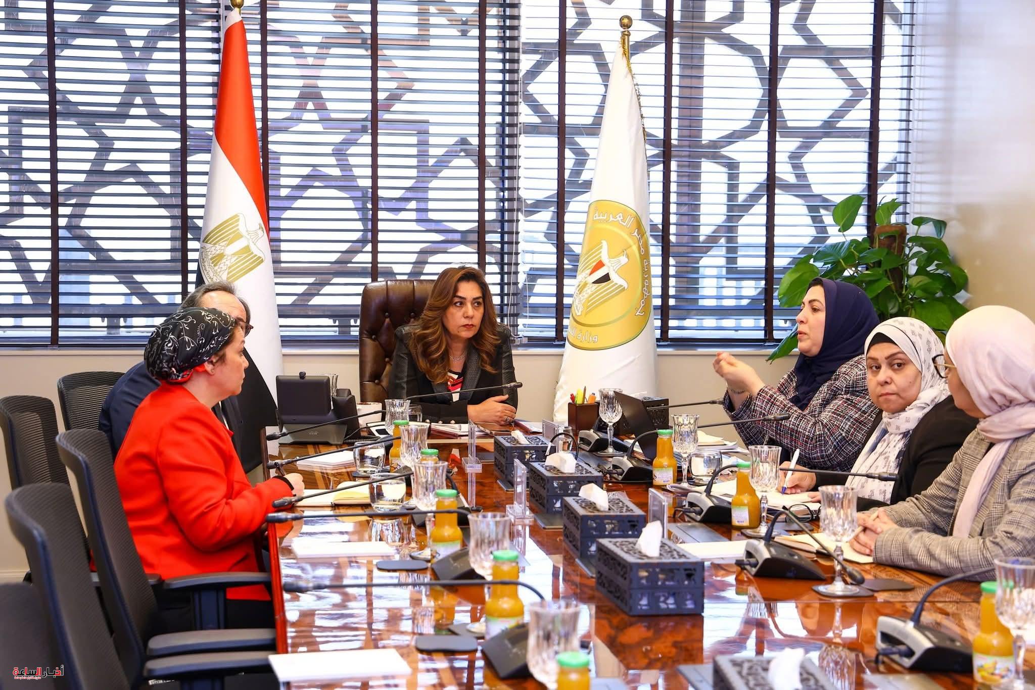 وزيرة التنمية المحلية والبيئة تستعرض خطة الإدارة المتكاملة للبحيرات المصرية لتعزيز التوازن البيئي والاقتصاد الأزرق