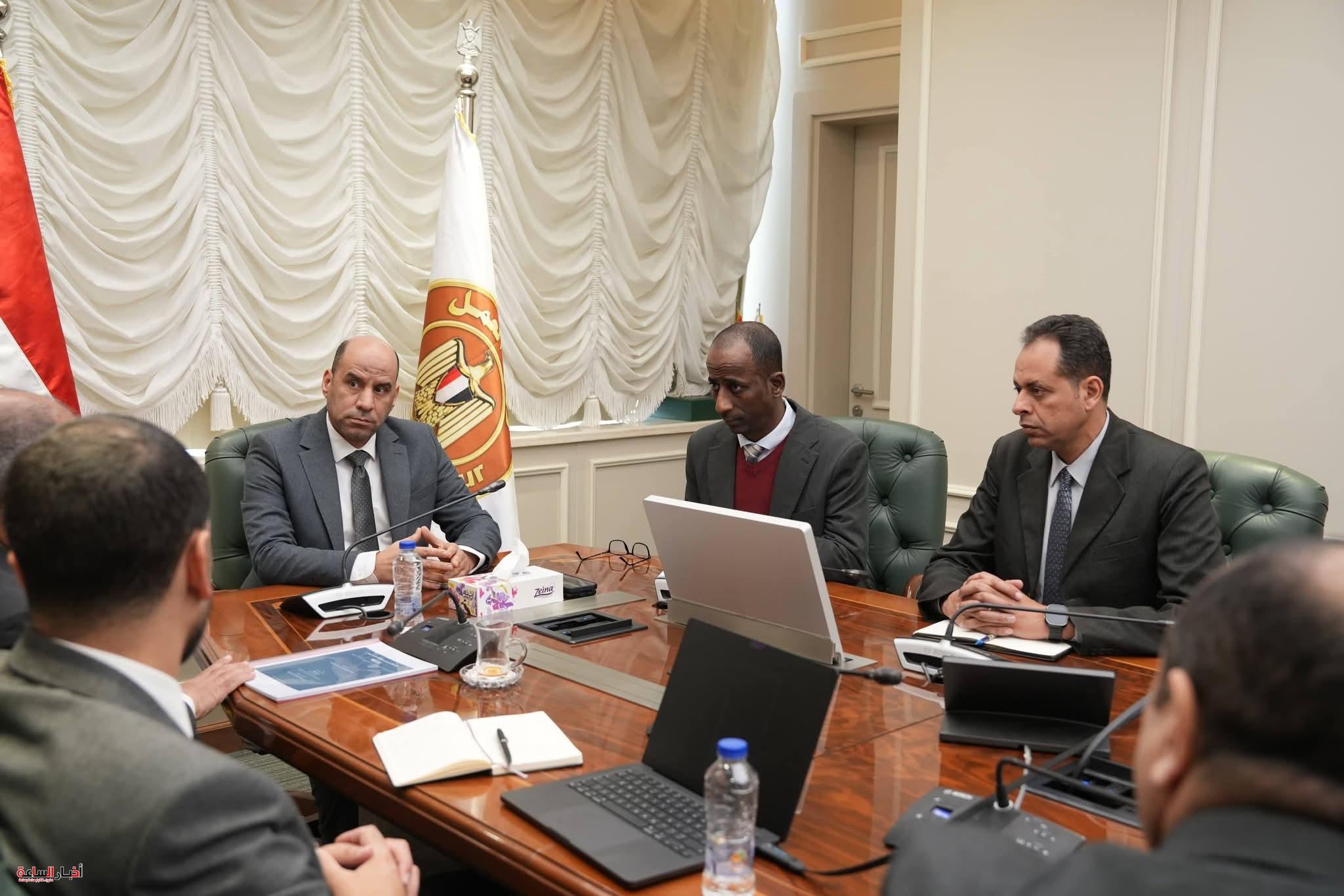 وزير العمل يبحث تأهيل الشباب المصري لسوق العمل الإيطالي