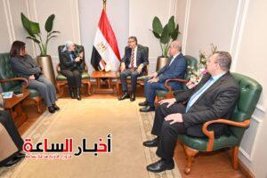 وزير التموين يوقع مذكرة تفاهم مع برنامج الأغذية العالمي لتعزيز الأمن الغذائي وتطوير منظومة الإمدادات حتى 2028 9 akhbarelsaa.com NzUYHWZY