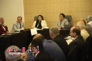 نائب وزير الصحة تتابع مستهدفات القضية السكانية 2025/2026 وتوجه برفع استخدام وسائل تنظيم الأسرة إلى 70% 5 akhbarelsaa.com QEdRAmm1