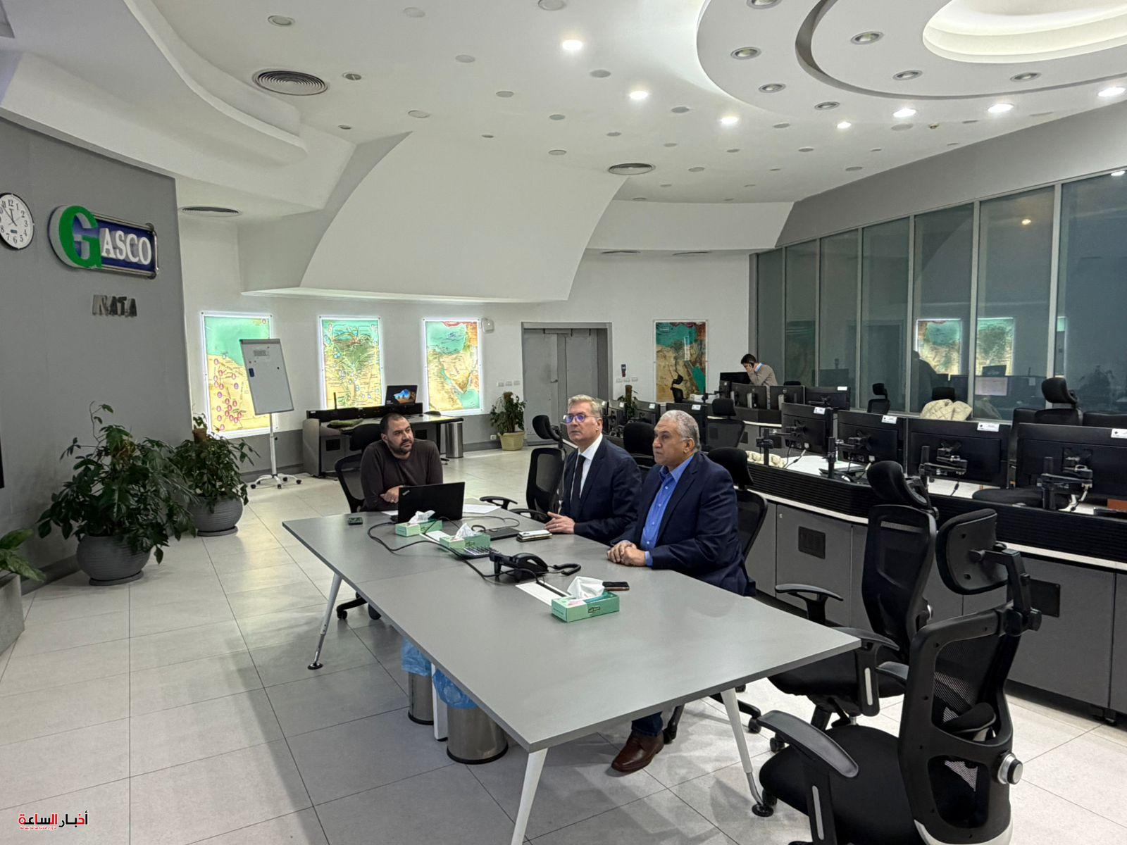 وزير البترول يجري زيارة مفاجئة لمركز التحكم بالشبكة القومية للغاز لمتابعة انتظام الإمدادات