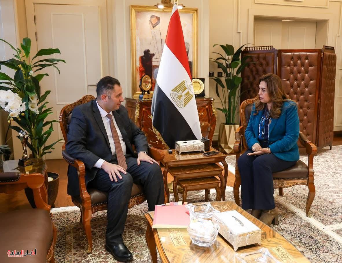 وزيرة التنمية المحلية والبيئة تتابع مع محافظ دمياط مشروعات الخطة الاستثمارية وتحسين الخدمات بالمحافظة