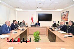 وزير الري يبحث مع نواب البرلمان مطالب المواطنين ويوجه بدراسة تطهير مصرف بحر البقر واستغلال أراضي الوزارة للمشروعات العامة 3 akhbarelsaa.com hUnm4qz7