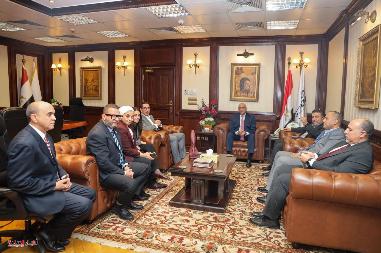 تمويل جديد بقيمة 300 مليون جنيه من جهاز تنمية المشروعات لشركة أمان القابضة لدعم المشروعات الصغيرة والمتوسطة بالمحافظات