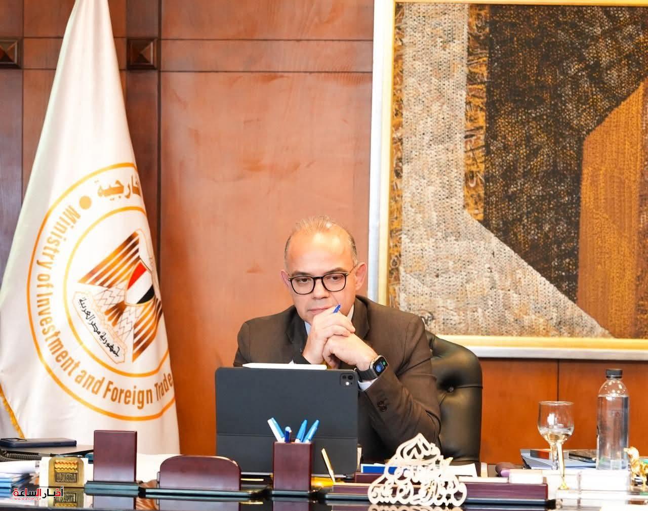 وزير الاستثمار يبحث مع نظيره البريطاني تعزيز التعاون الاقتصادي وزيادة الاستثمارات المشتركة