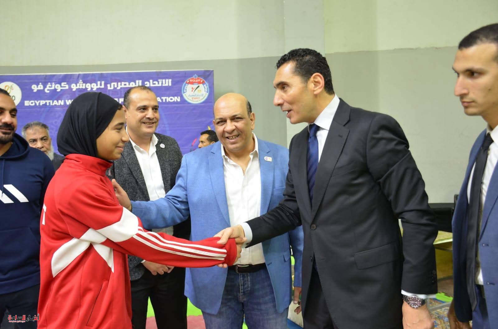 وزير الشباب والرياضة يكرم أبطال الووشو كونغ فو بعد إنجاز 10 ميداليات في بطولة العالم بالصين