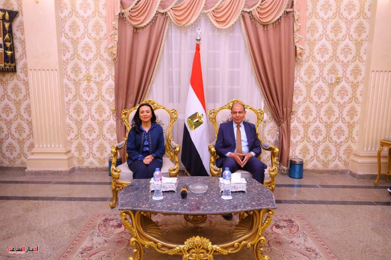 وزيرة التضامن تتفقد برامج الحماية والتنمية في المنيا 3 akhbarelsaa.com Ph4KylEB