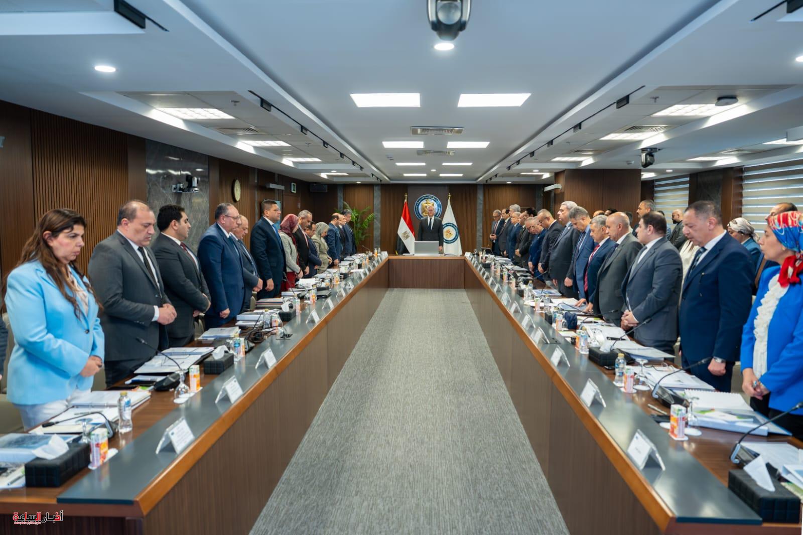 وزير البترول يعتمد نتائج "جاسكو" 2025 8 akhbarelsaa.com qVpjSFZ4