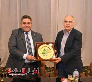 وزير الري يبحث استعدادات موسم الري الصيفي 2026 في الغربية ويؤكد تعزيز كفاءة إدارة المنظومة المائية 15 akhbarelsaa.com tiM3eXjt