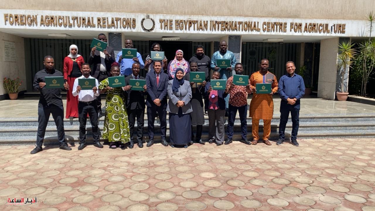 “الزراعة” تحتفل بتخرج مبعوثين أفارقة في برنامج “التغيرات المناخية والأمن الغذائي”