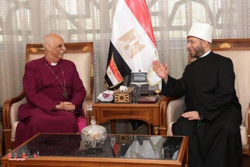 وزير الأوقاف والكنيسة الأسقفية يبحثان تعزيز الوعي وترسيخ قيم المواطنة