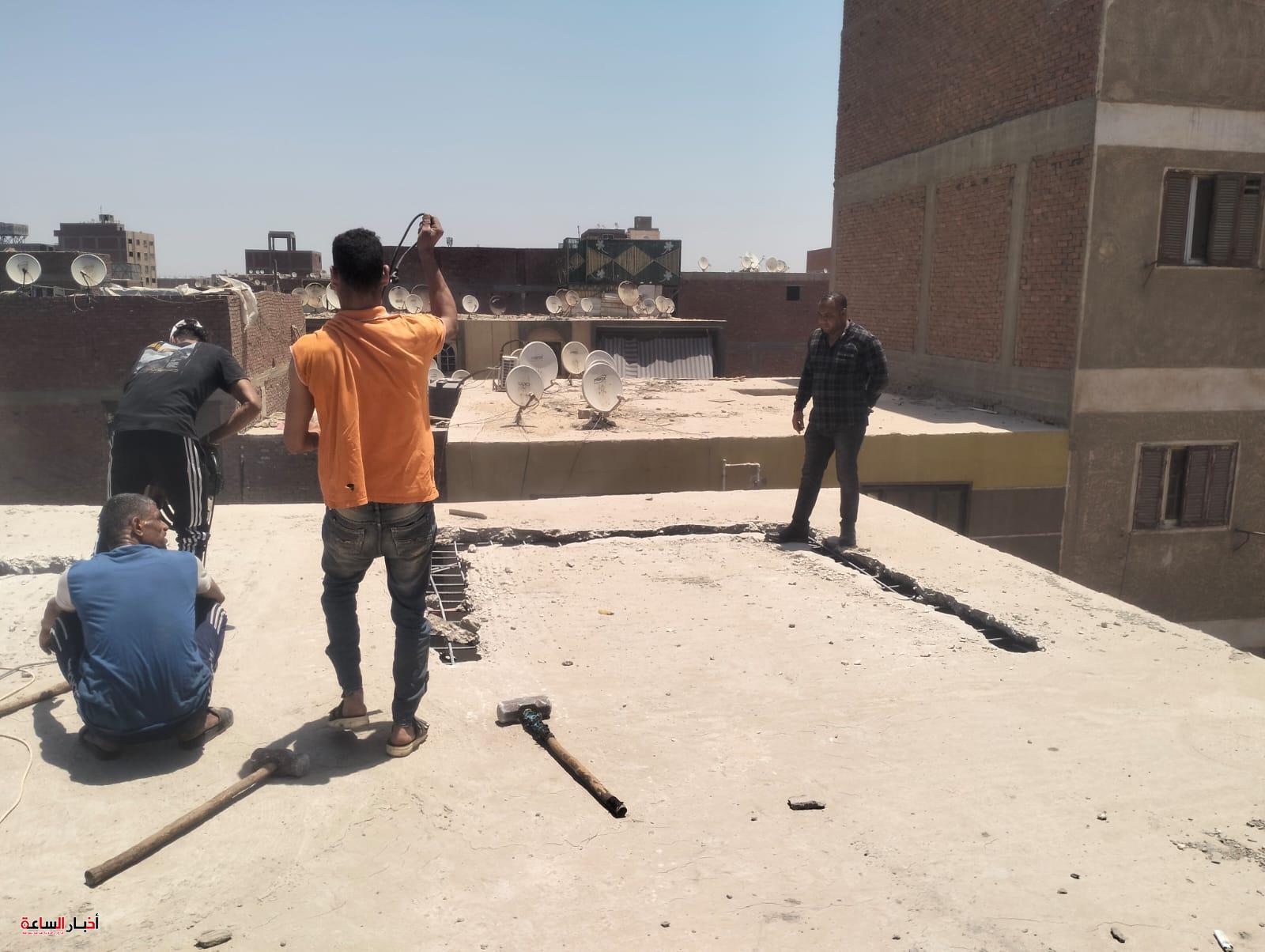 إزالة مخالفات بناء ببشتيل والبراجيل والزيدية ضمن حملات أوسيم المستمرة للتصدي للتعديات 9 akhbarelsaa.com 7Ull1RbY