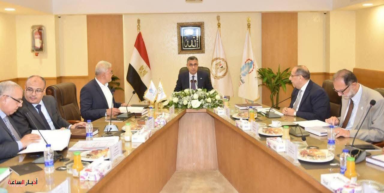 وزير التموين.. تطوير شركات الصناعات الغذائية وتعظيم الأصول ركيزة لتعزيز الأمن الغذائي واستقرار الأسواق