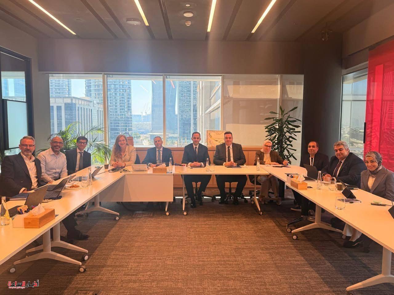 نائب وزير الصحة يبحث مع PWC تنفيذ الاستراتيجية القومية للصحة الرقمية