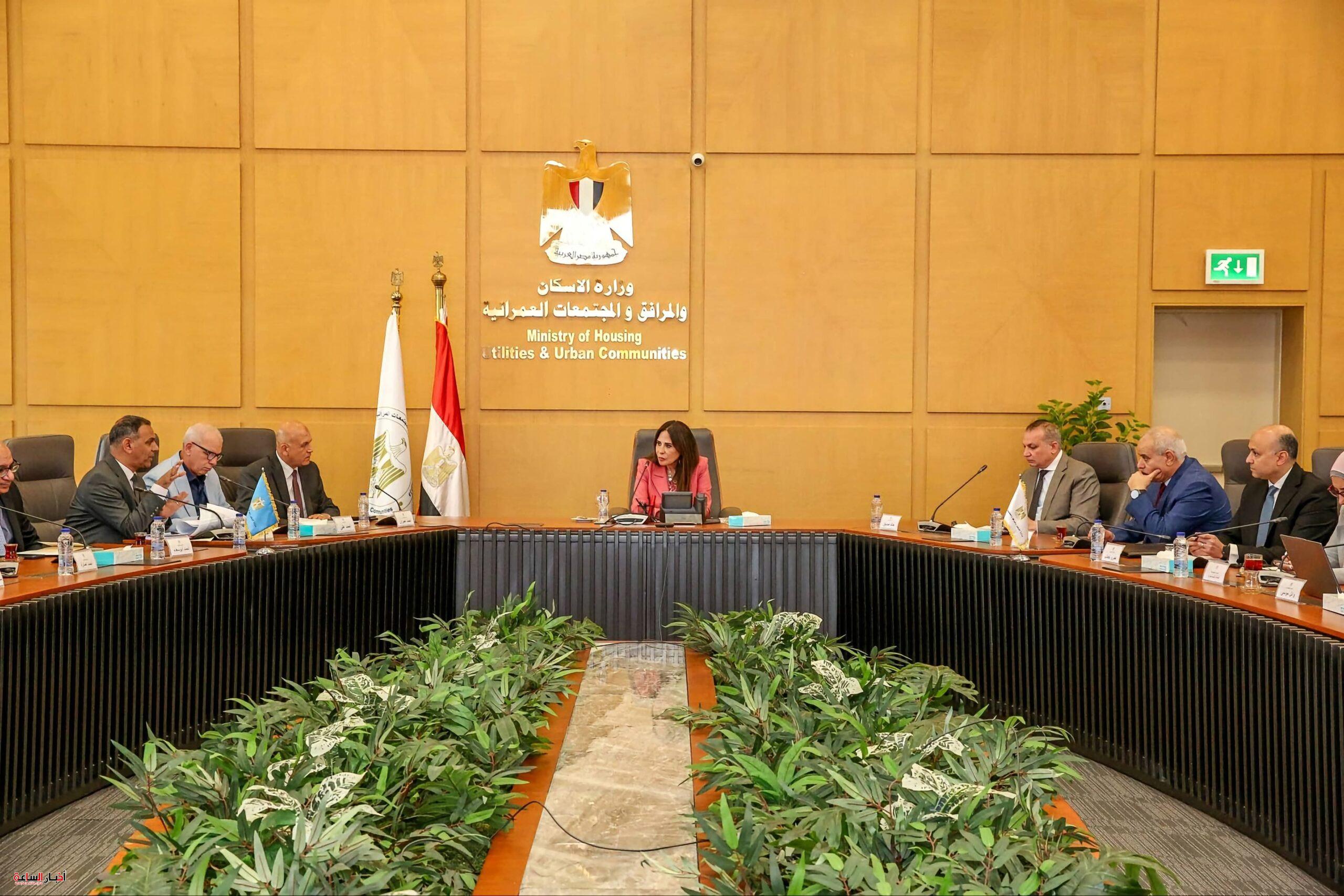 وزيرة الإسكان تتابع تنفيذ مشروعات «سكن لكل المصريين» وتؤكد التوسع في الشراكة مع القطاع الخاص