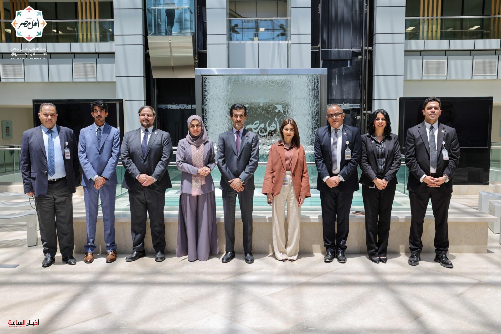 السفير القطري يزور مستشفى أهل مصر لبحث تعزيز التعاون الإنساني والطبي في علاج وتأهيل مصابي الحروق