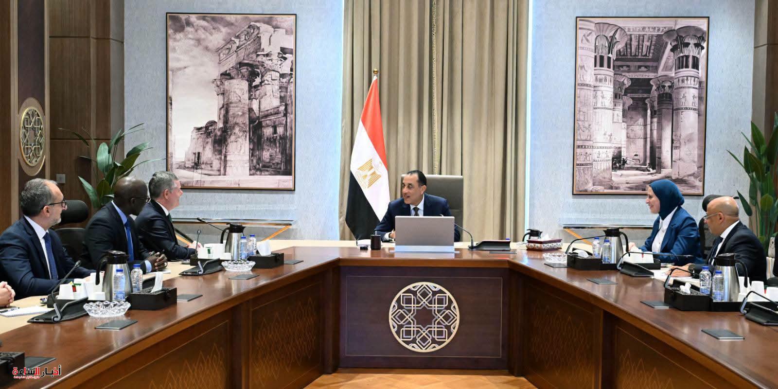 دكتور مصطفي مدبولي يبحث مع مسؤولي البنك الدولي توسيع التعاون في الاستثمار والتحول الرقمي ودعم الإصلاح الاقتصادي