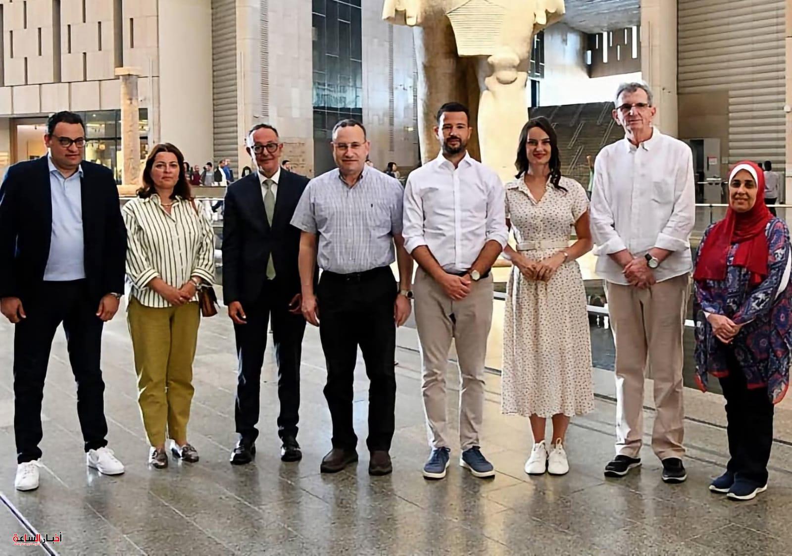 رئيس الجبل الأسود وحرمه يزوران المتحف المصري الكبير ويشيدان بعظمة الحضارة المصرية
