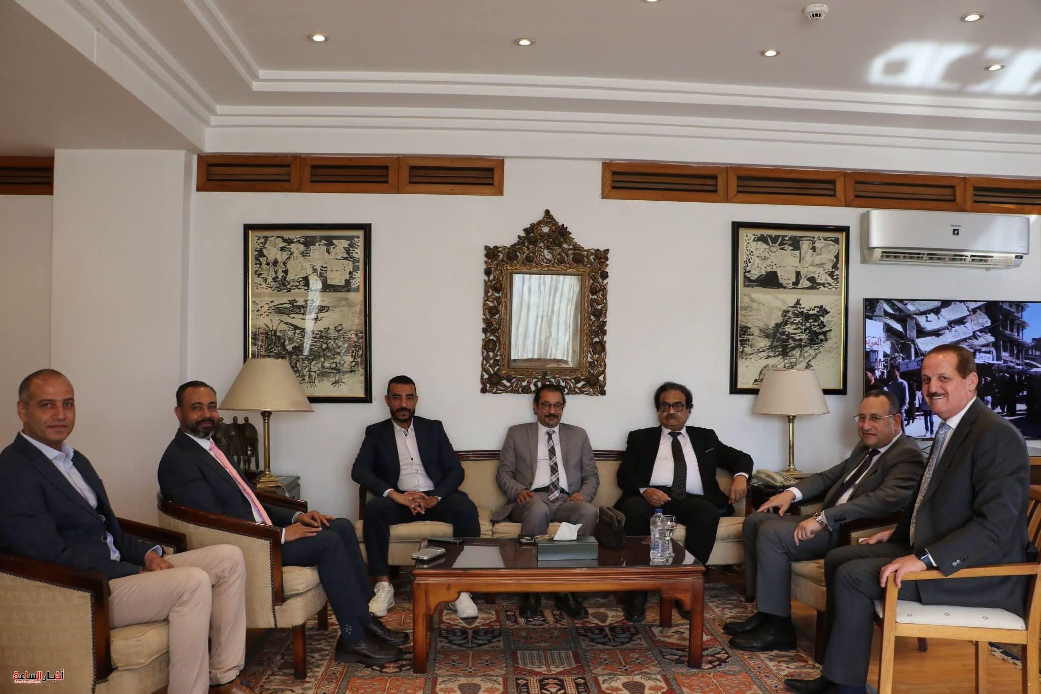 وزير الثقافة يؤكد دعم معرض العلمين للكتاب ويبحث مع اتحاد الناشرين تطوير صناعة النشر في مصر