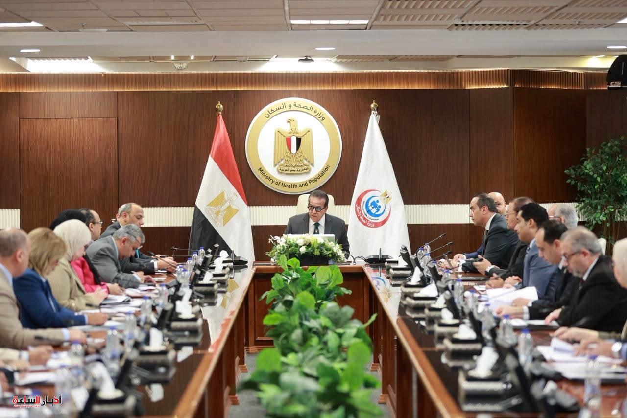 وزير الصحة يتابع جاهزية التشغيل التجريبي لمنظومة التأمين الصحي الشامل بالمنيا ويوجه بسرعة استكمال التجهيزات