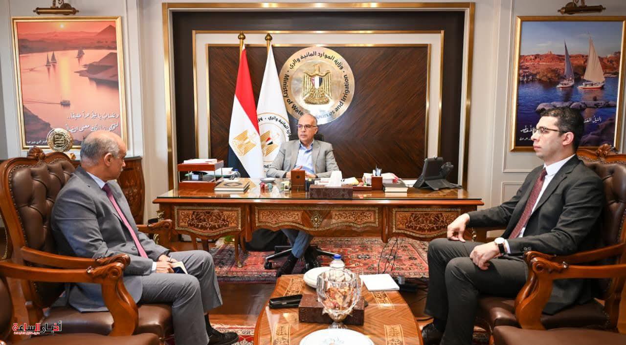 وزير الري يتابع تطوير منظومة تشغيل السد العالي ومشروعات تعزيز كفاءة إدارة الموارد المائية