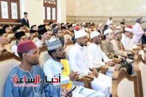 وزير الأوقاف يكرم 76 خريجًا من منحة المجلس الأعلى للشئون الإسلامية ويؤكد: أنتم سفراء الوسطية في أوطانكم 5 akhbarelsaa.com pNp4fqfR