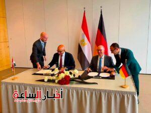 مصر وألمانيا توقعان أول إعلان نوايا لتطوير المدارس الفنية المصرية الألمانية وربطها بسوق العمل 5 akhbarelsaa.com rUarYDip
