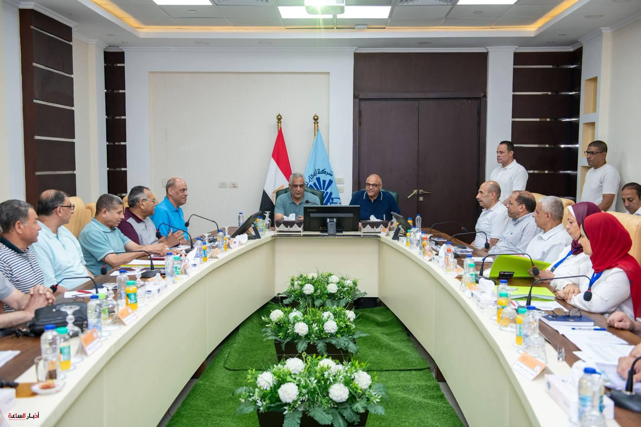 وزير الإنتاج الحربي يتفقد «أبي قير للصناعات الهندسية» ويوجه بتعزيز التصنيع والتدريب على الذكاء الاصطناعي