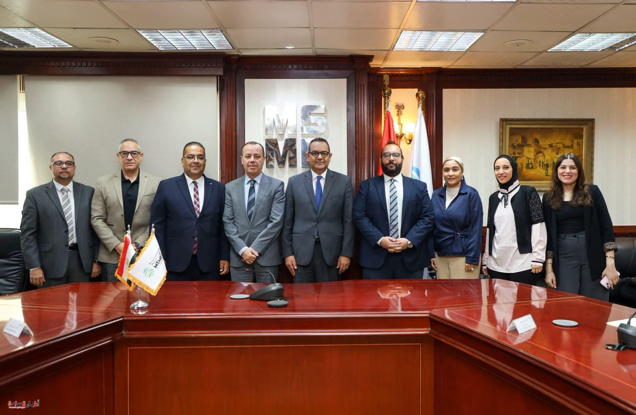 جهاز تنمية المشروعات يوقع اتفاقًا بـ30 مليون يورو لدعم المشروعات متناهية الصغر