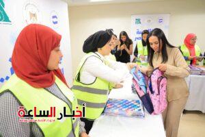 وزيرة التضامن تختتم تجهيز الحقائب المدرسية ضمن مبادرة «بكرة المدرسة» 9 akhbarelsaa.com 3RCxmc71