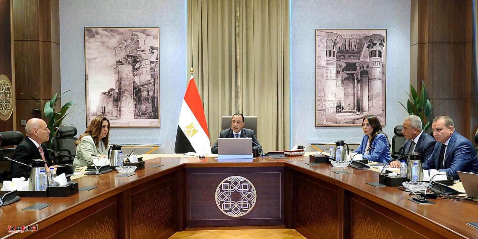 دكتور مصطفي مدبولي يوجه بالبدء الفوري في «تخضير القاهرة» وتشجير الطريق الدائري والمحاور الرئيسية