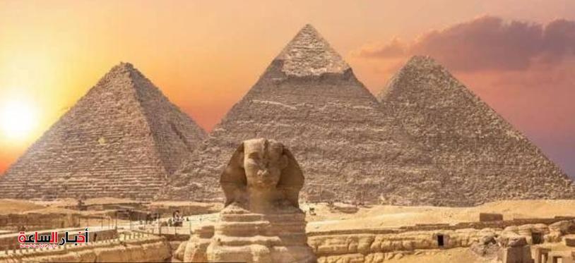 دكتور زاهي حواس يحسم الجدل حول «بردية الفاتيكان» وعلاقتها ببناء الأهرامات